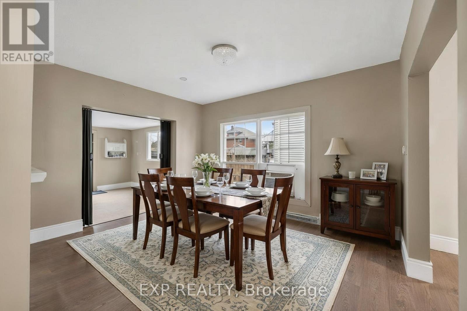 4576 Fourth Avenue Property Photo 9