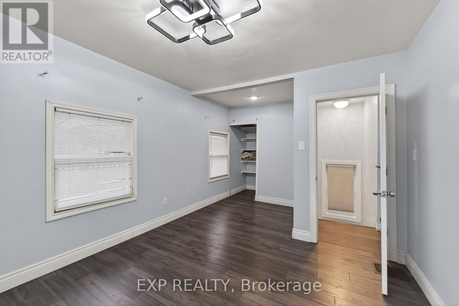 4576 Fourth Avenue Property Photo 13