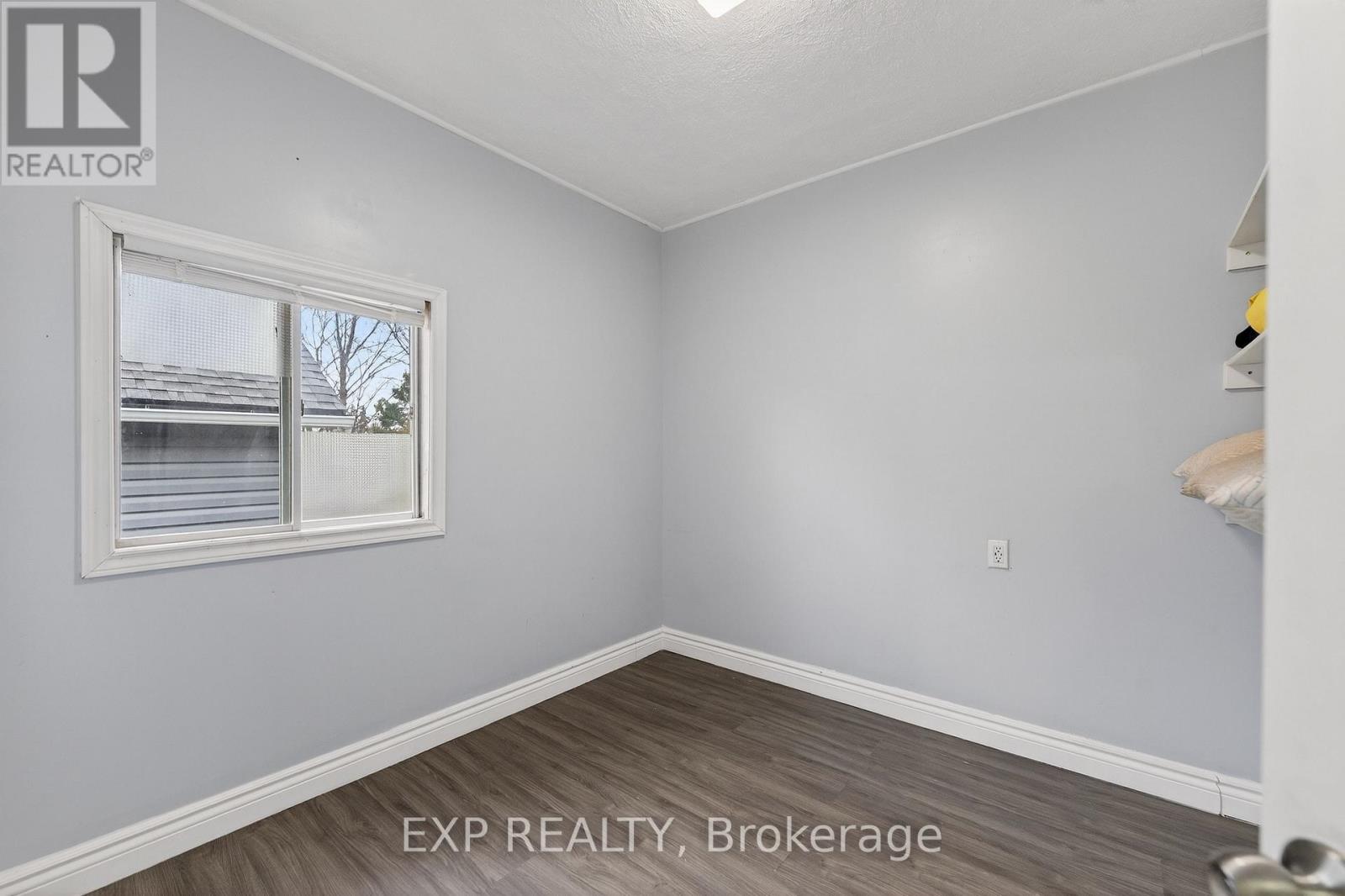 4576 Fourth Avenue Property Photo 14