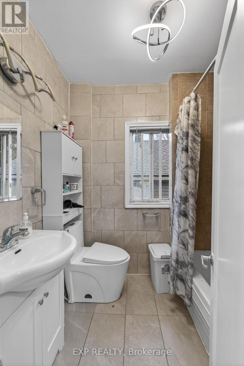4576 Fourth Avenue Property Photo 18