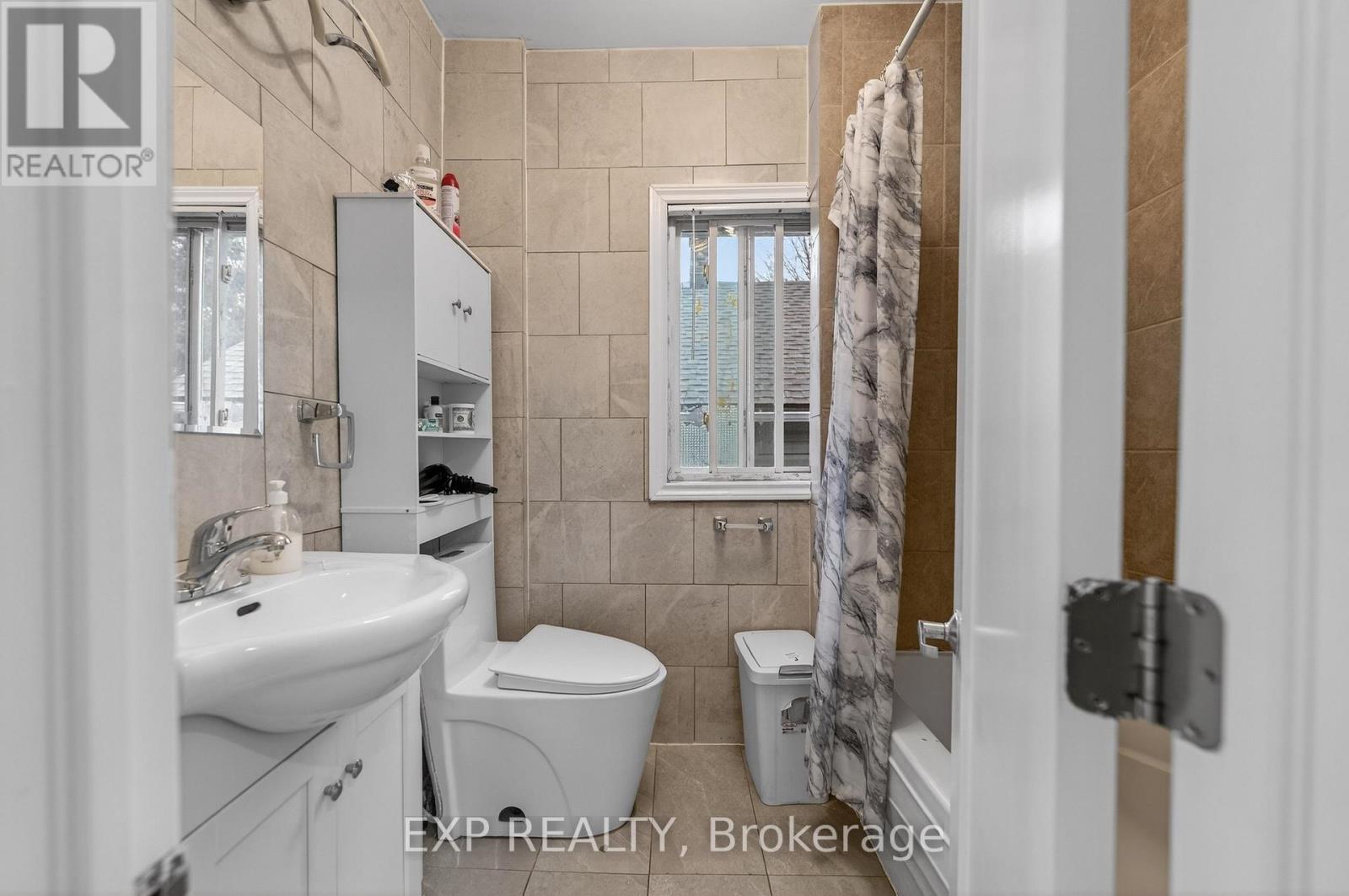 4576 Fourth Avenue Property Photo 19