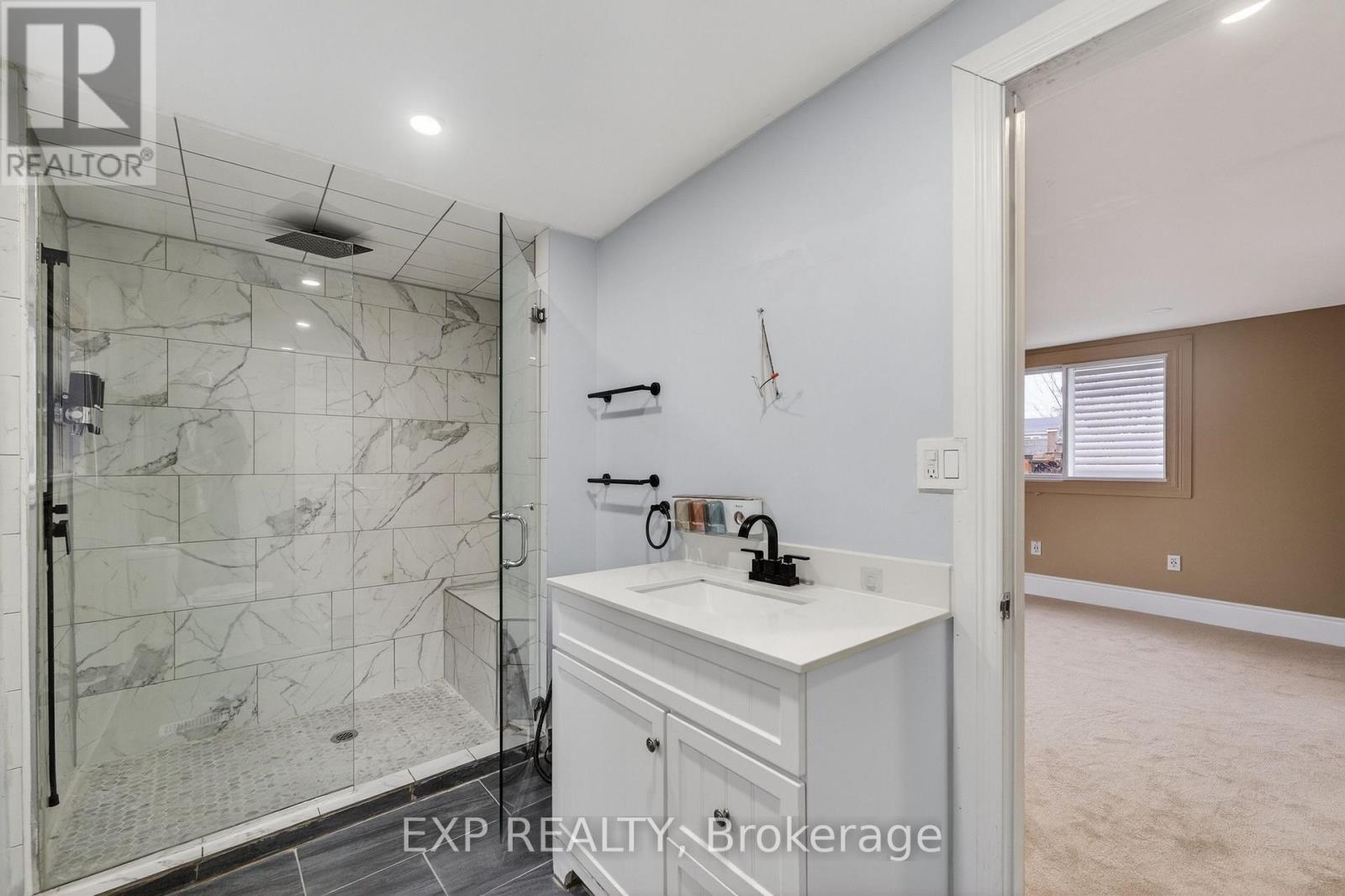 4576 Fourth Avenue Property Photo 25