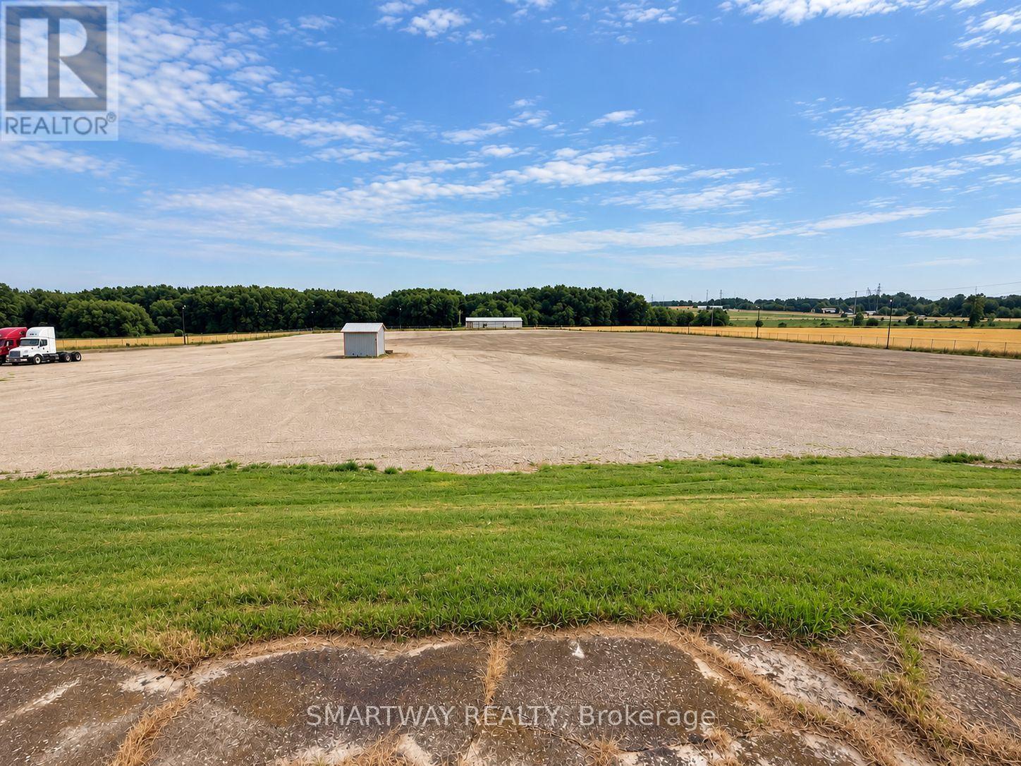 4077 Breen Road Property Photo 4