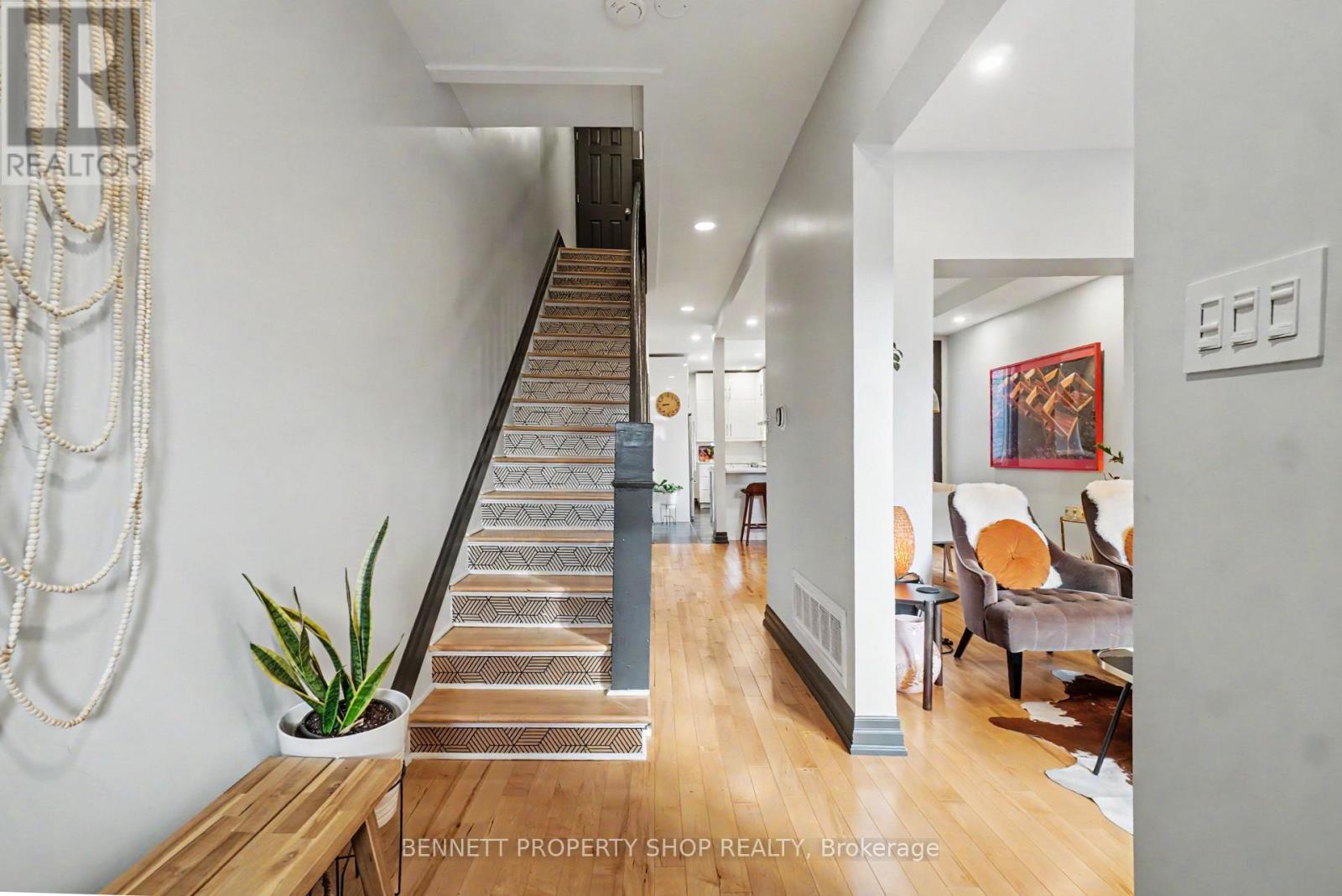 273 Arlington Avenue Property Photo 2