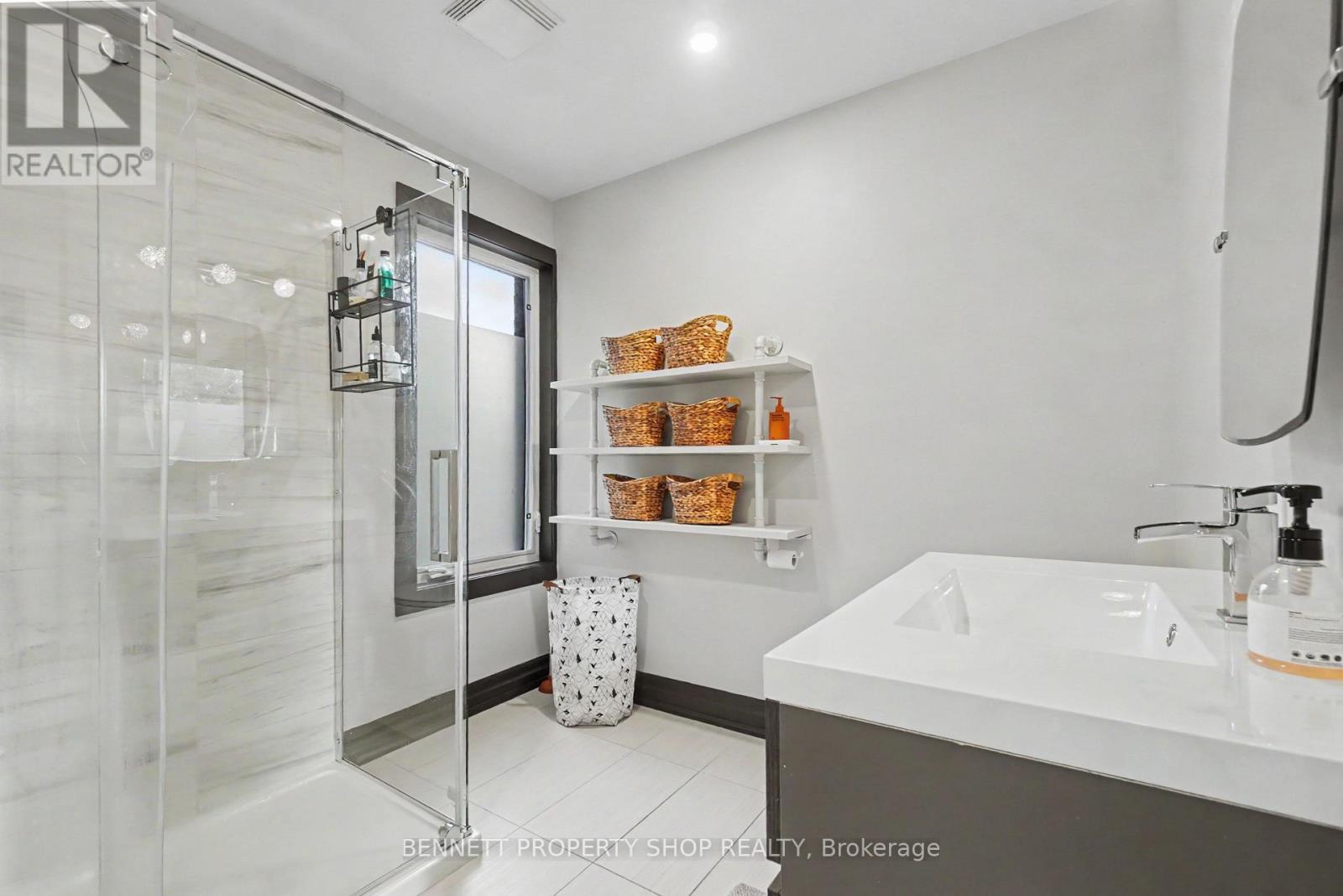 273 Arlington Avenue Property Photo 12
