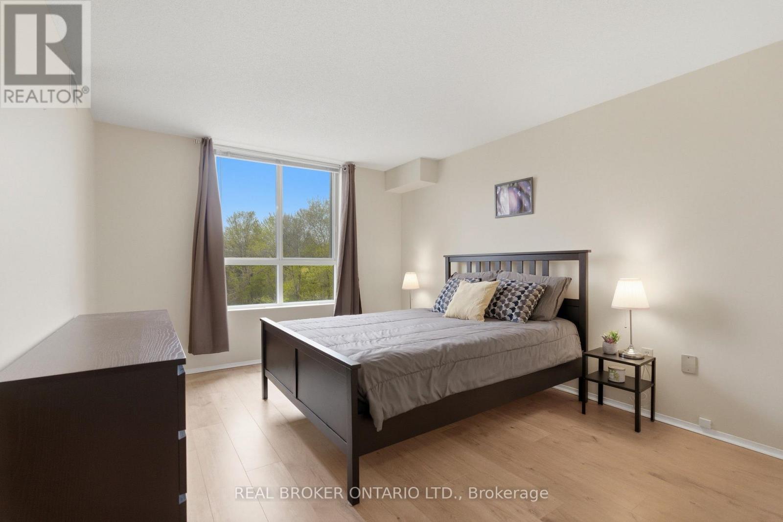 215 - 30 Blue Springs Drive Property Photo 23