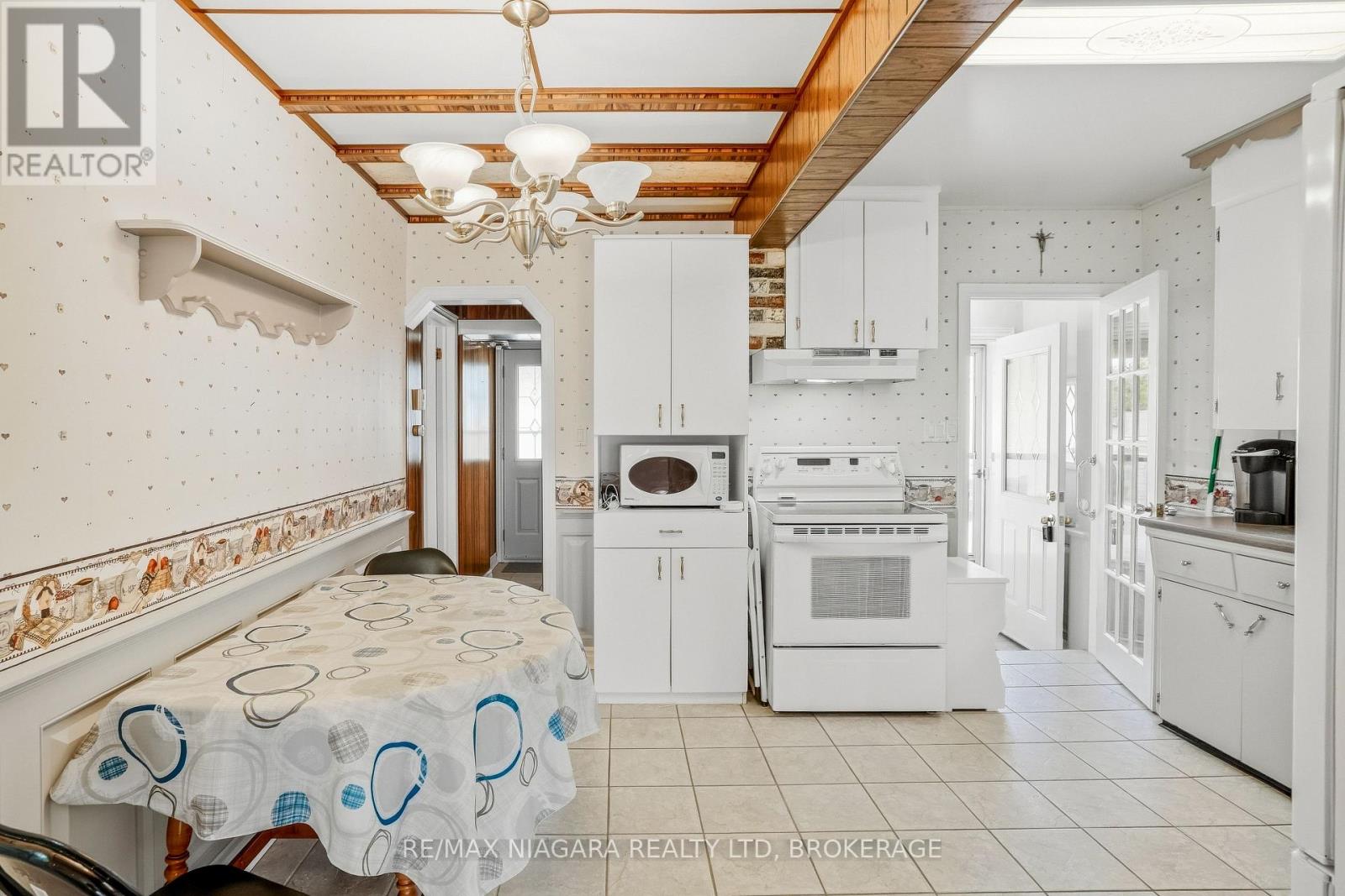 509 Lincoln Street Property Photo 10