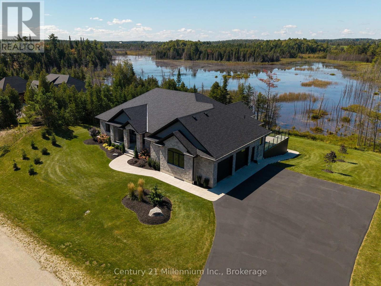 150 Louise Creek Crescent Property Photo 5