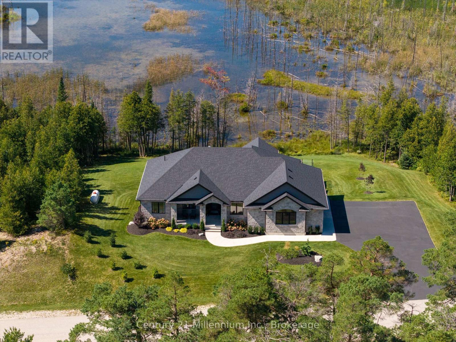 150 Louise Creek Crescent Property Photo 6