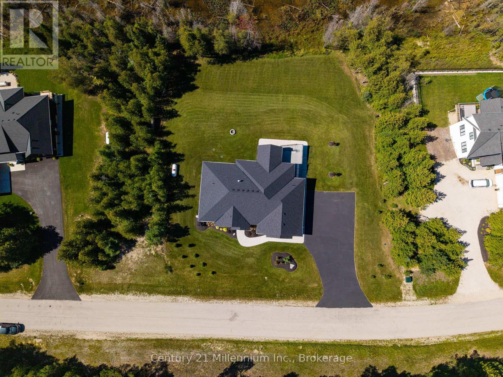 150 Louise Creek Crescent Property Photo 8