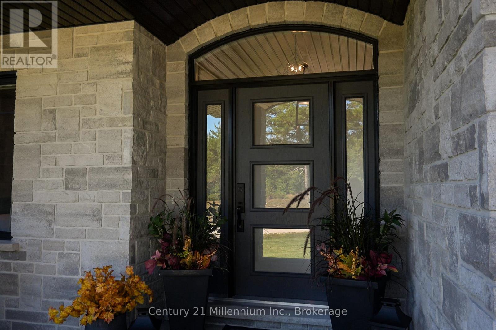 150 Louise Creek Crescent Property Photo 10
