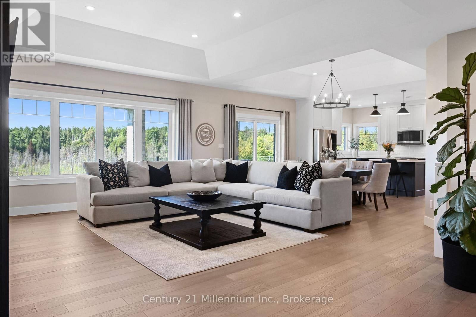 150 Louise Creek Crescent Property Photo 12