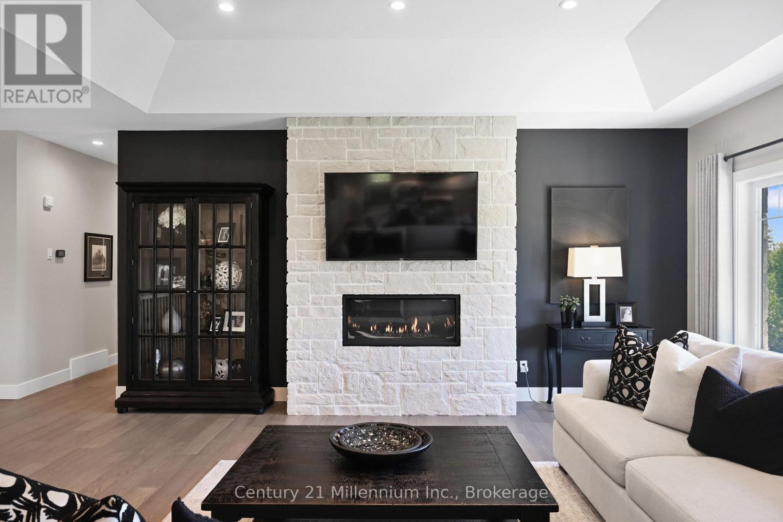 150 Louise Creek Crescent Property Photo 15