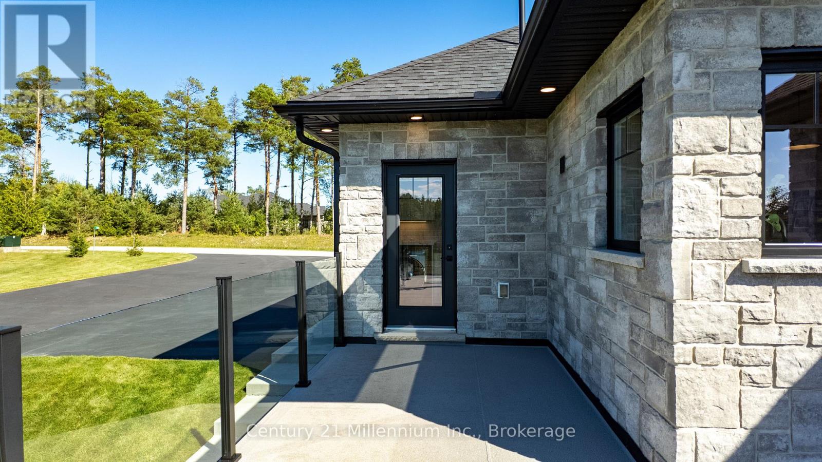 150 Louise Creek Crescent Property Photo 45