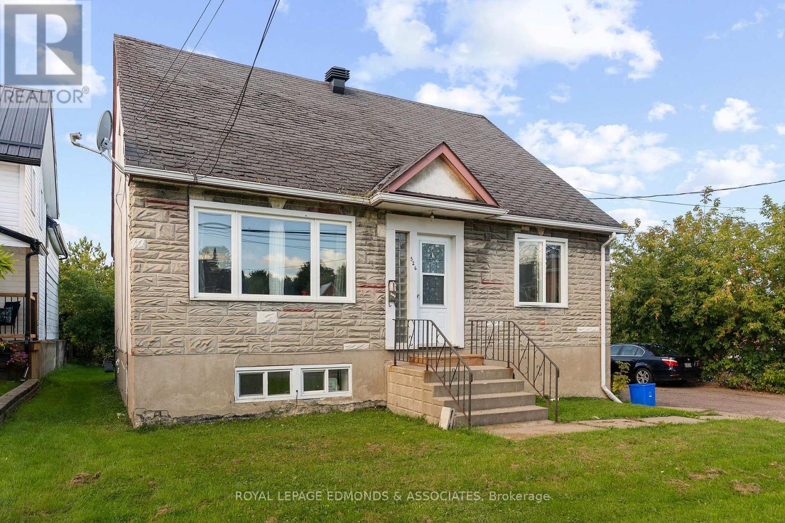 526 Mackay Street Property Photo 1