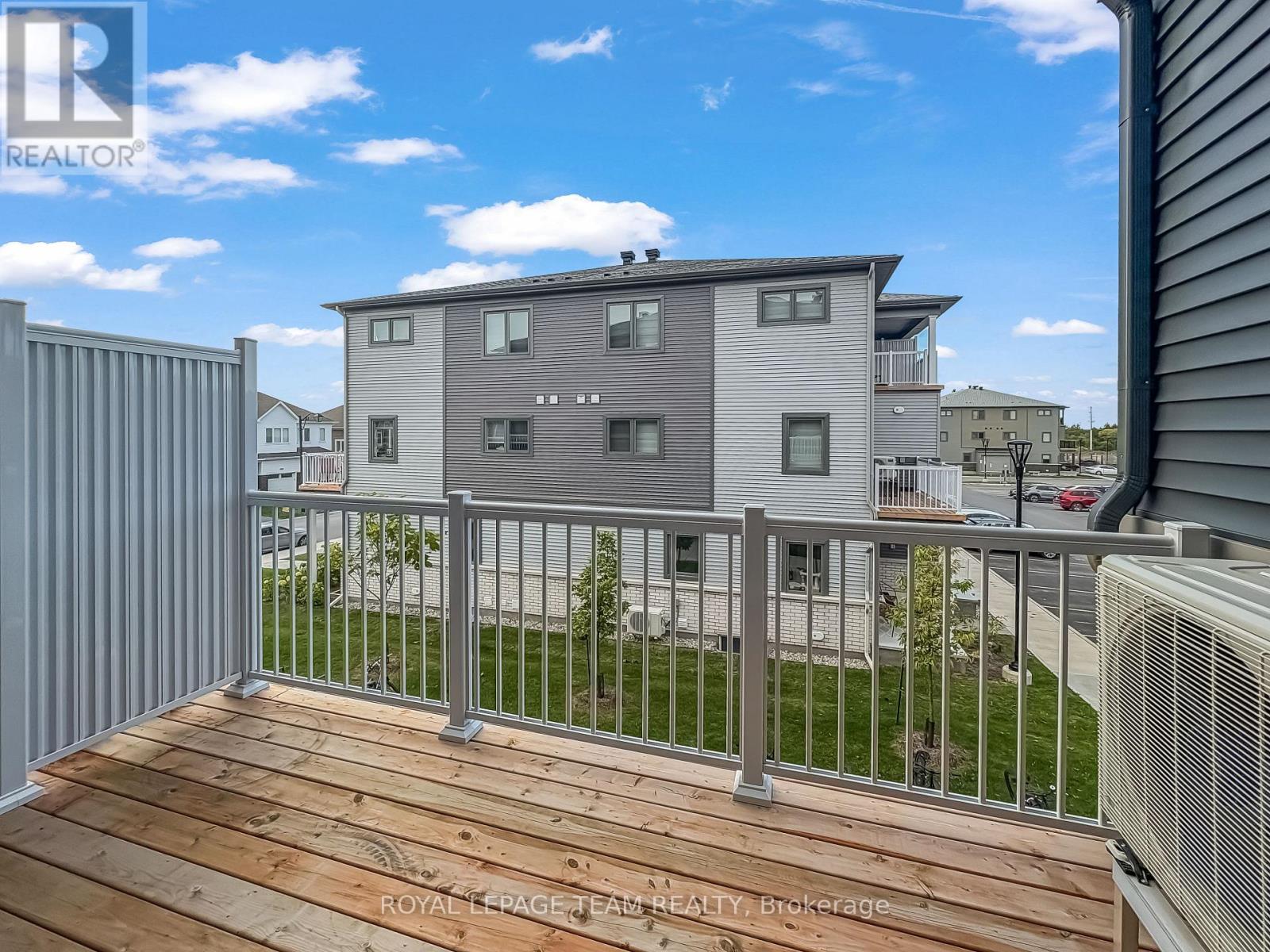 802 Parnian Private Property Photo 16