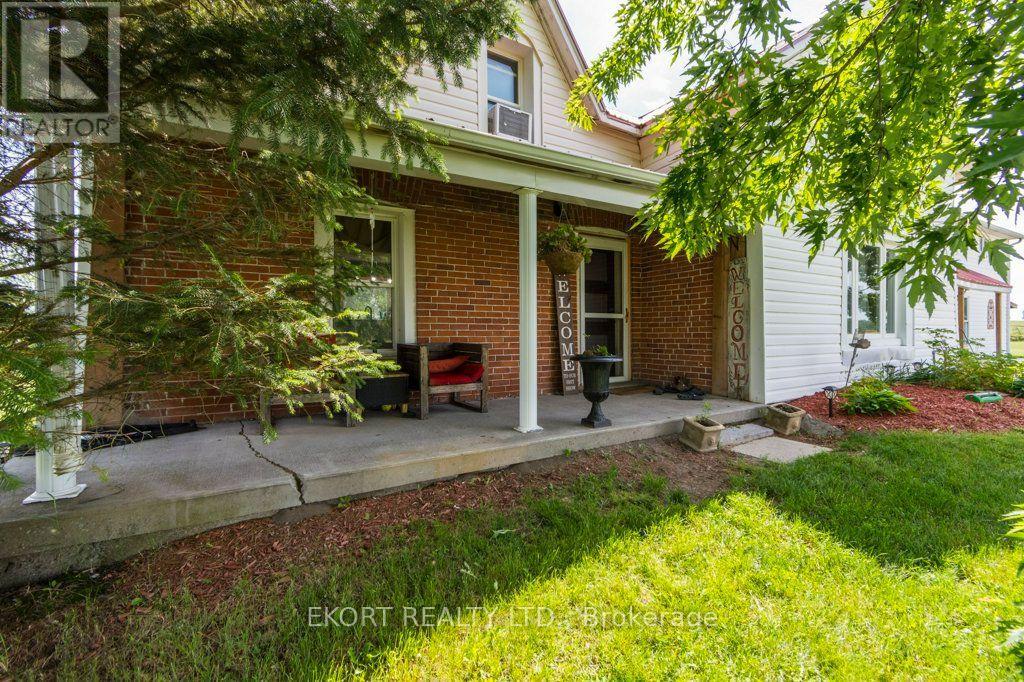 272 Coutts Road Property Photo 4