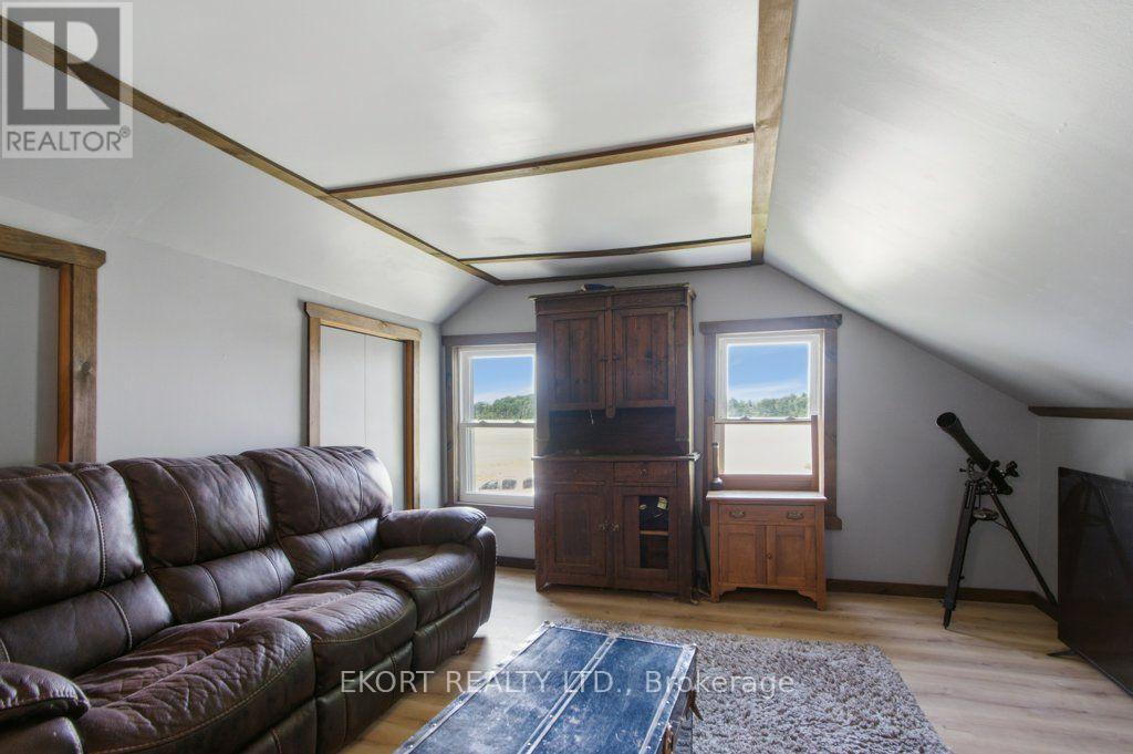 272 Coutts Road Property Photo 32
