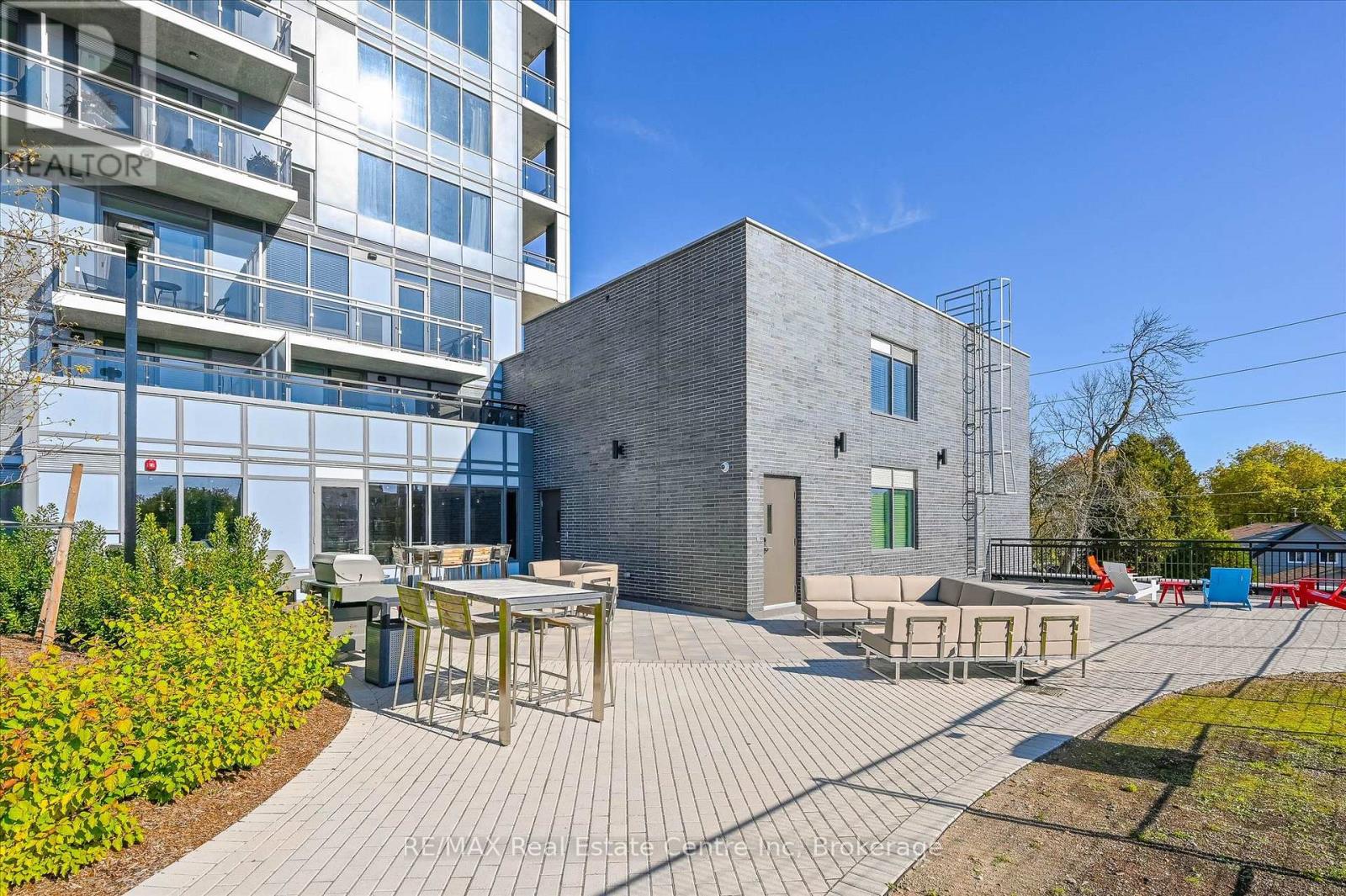 806 - 73 Arthur Street S Property Photo 38