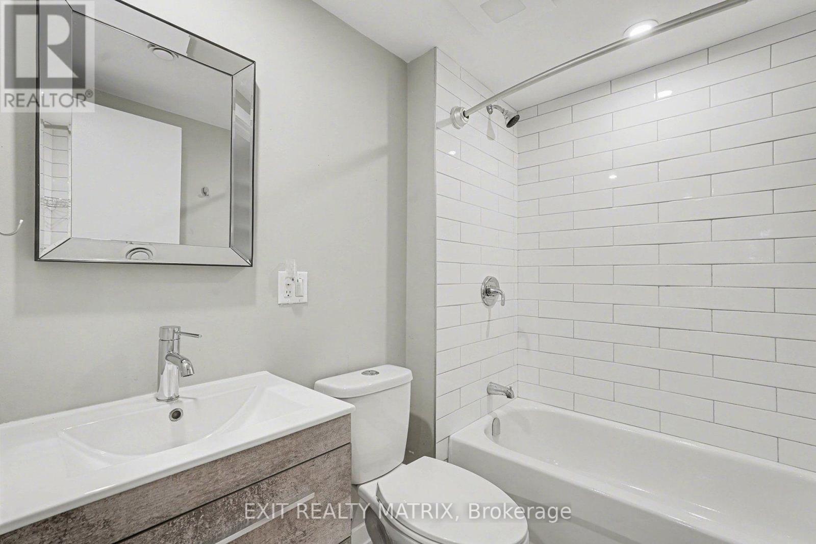91 Sheldrake Drive Property Photo 28