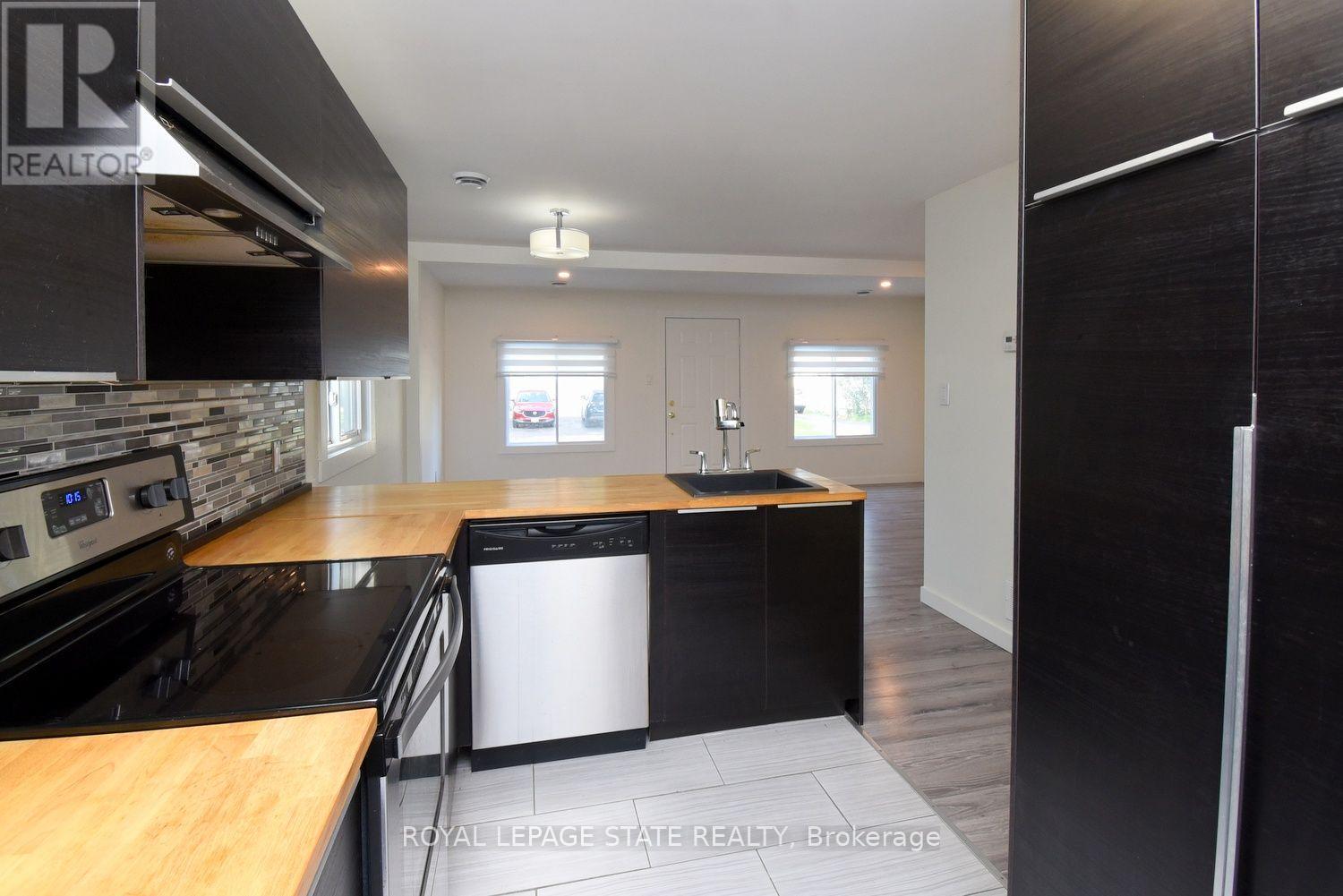 10 Graham Street Property Photo 7