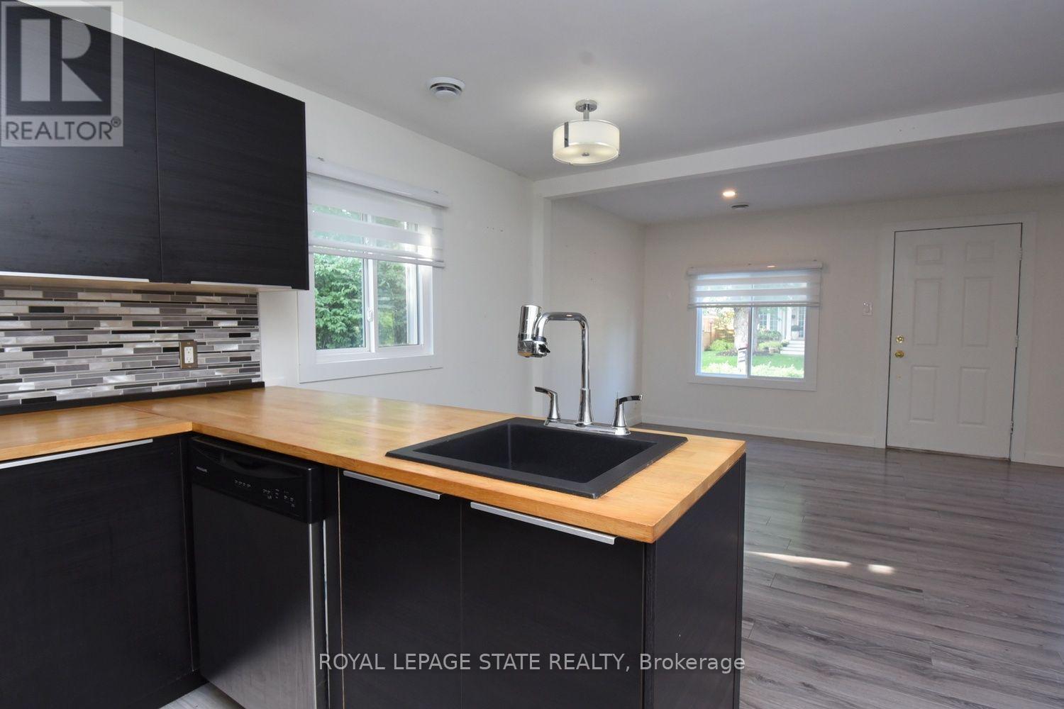 10 Graham Street Property Photo 10