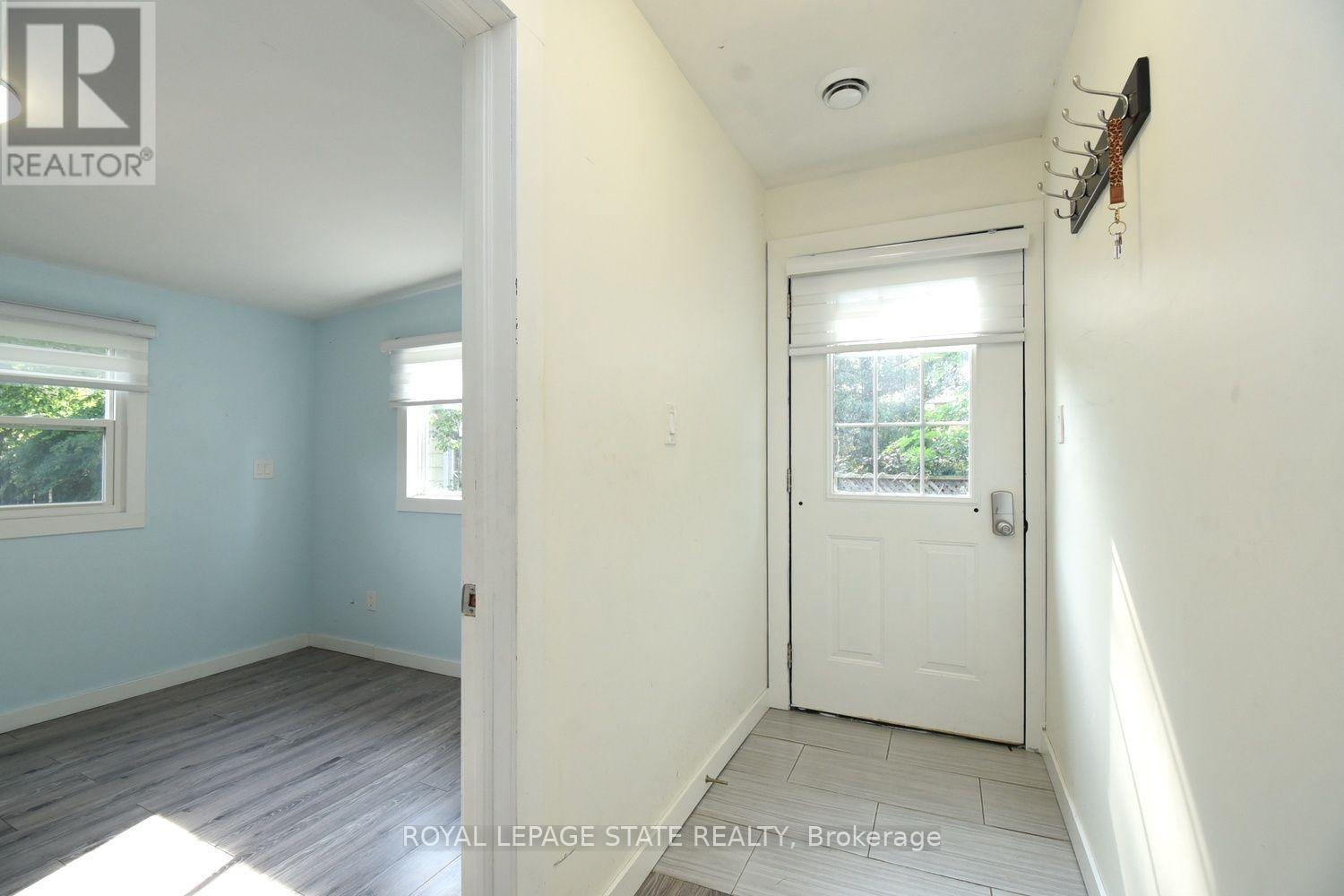 10 Graham Street Property Photo 20