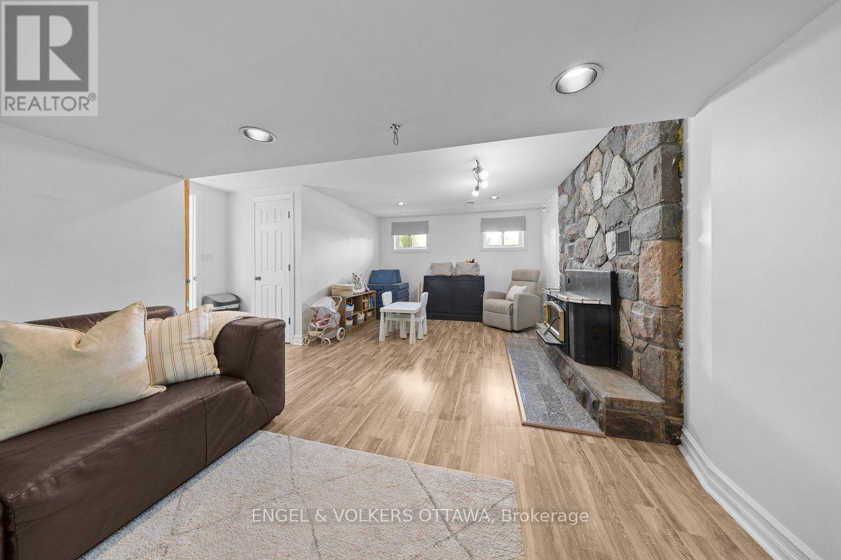 1393 Sutherland Drive Property Photo 30