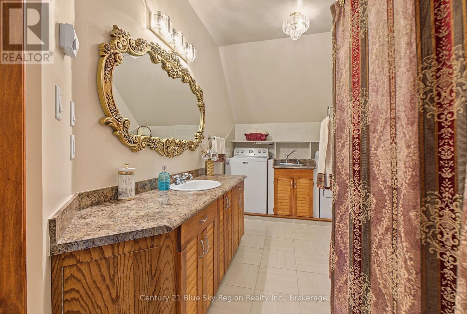 76 Hanselman Line Property Photo 27