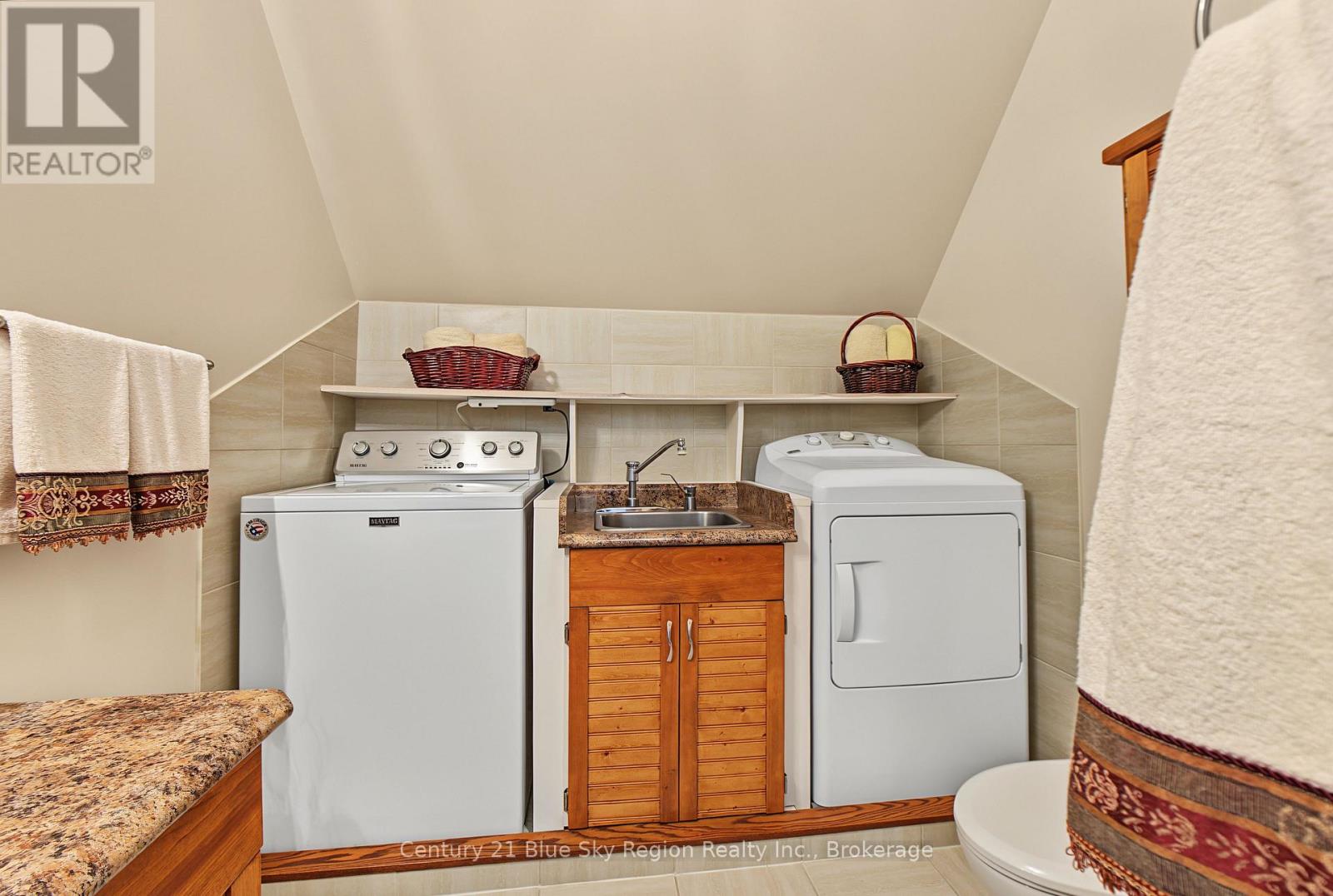 76 Hanselman Line Property Photo 28