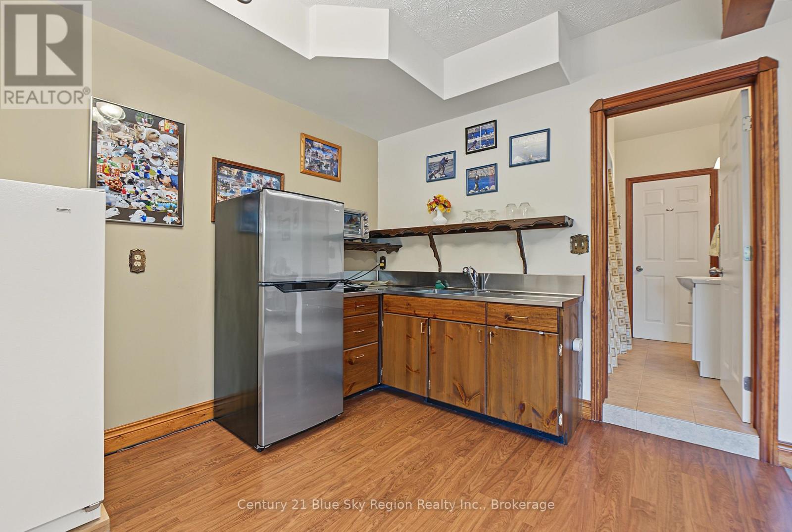 76 Hanselman Line Property Photo 32