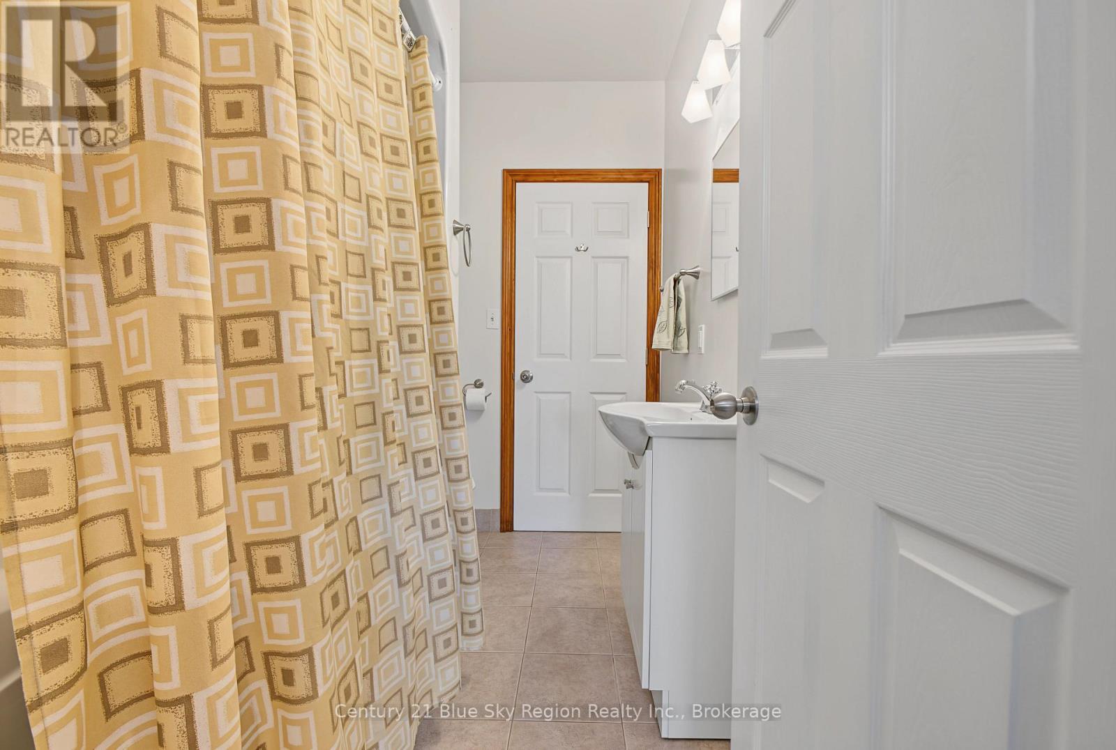 76 Hanselman Line Property Photo 33