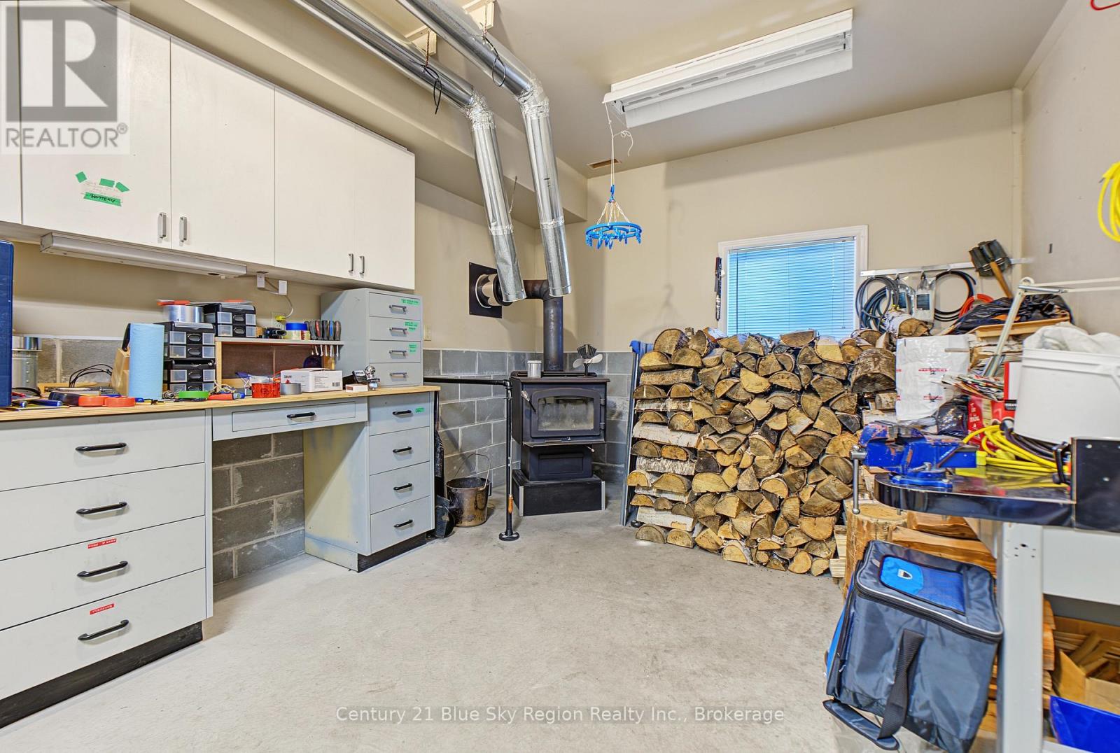 76 Hanselman Line Property Photo 35