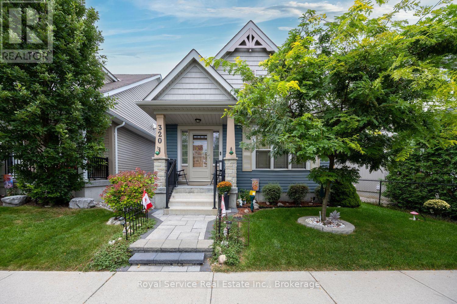 320 Strachan Street Property Photo 3