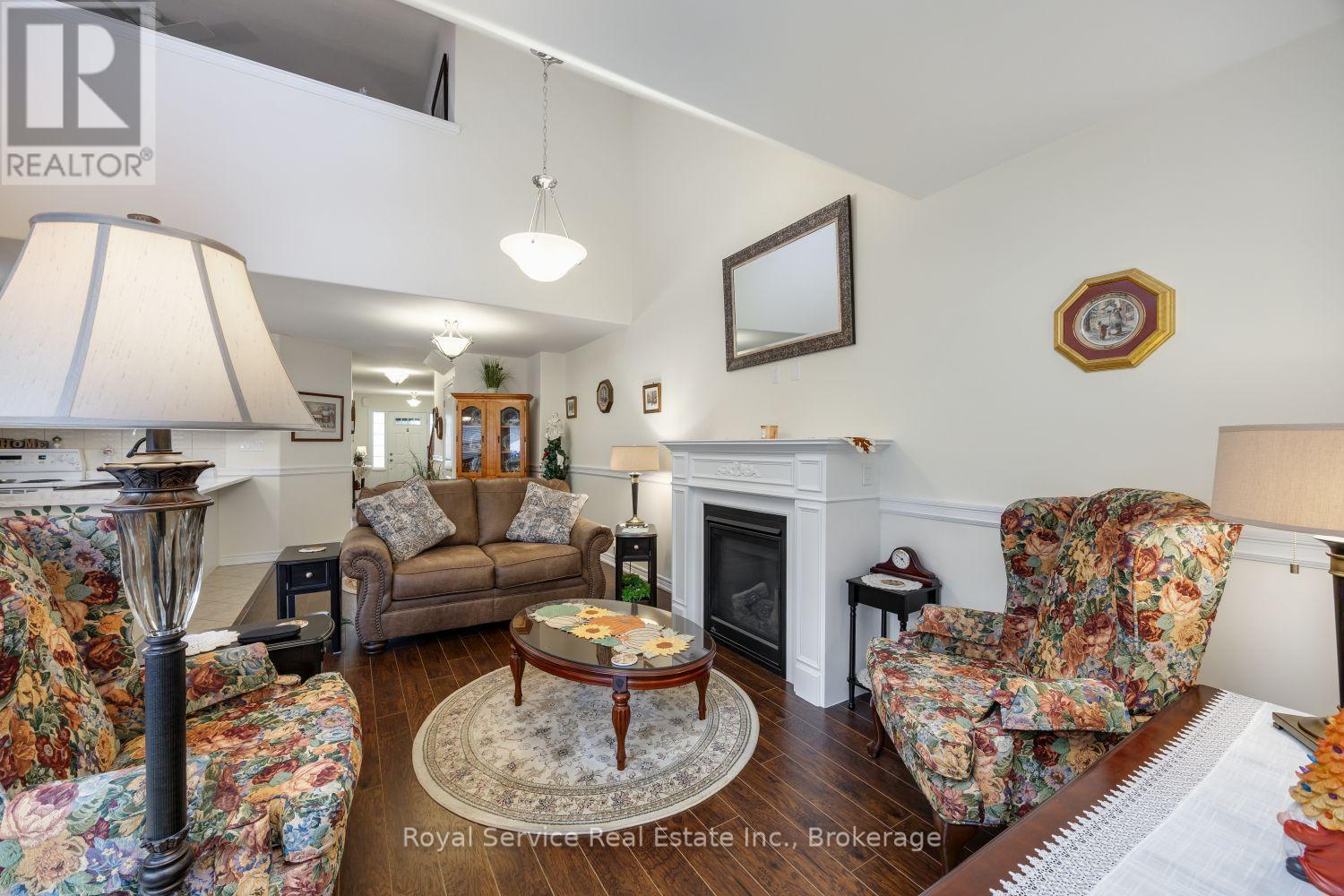 320 Strachan Street Property Photo 13