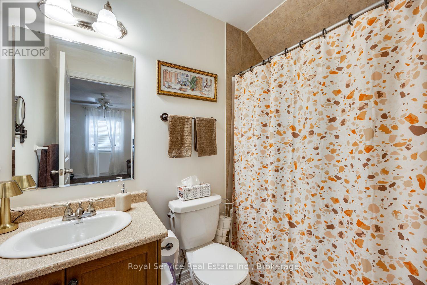 320 Strachan Street Property Photo 26