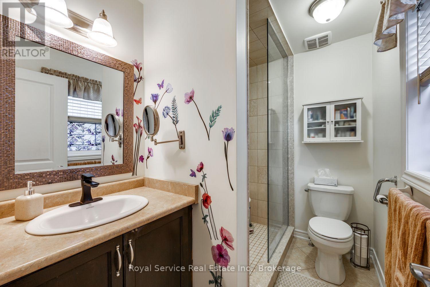 320 Strachan Street Property Photo 32