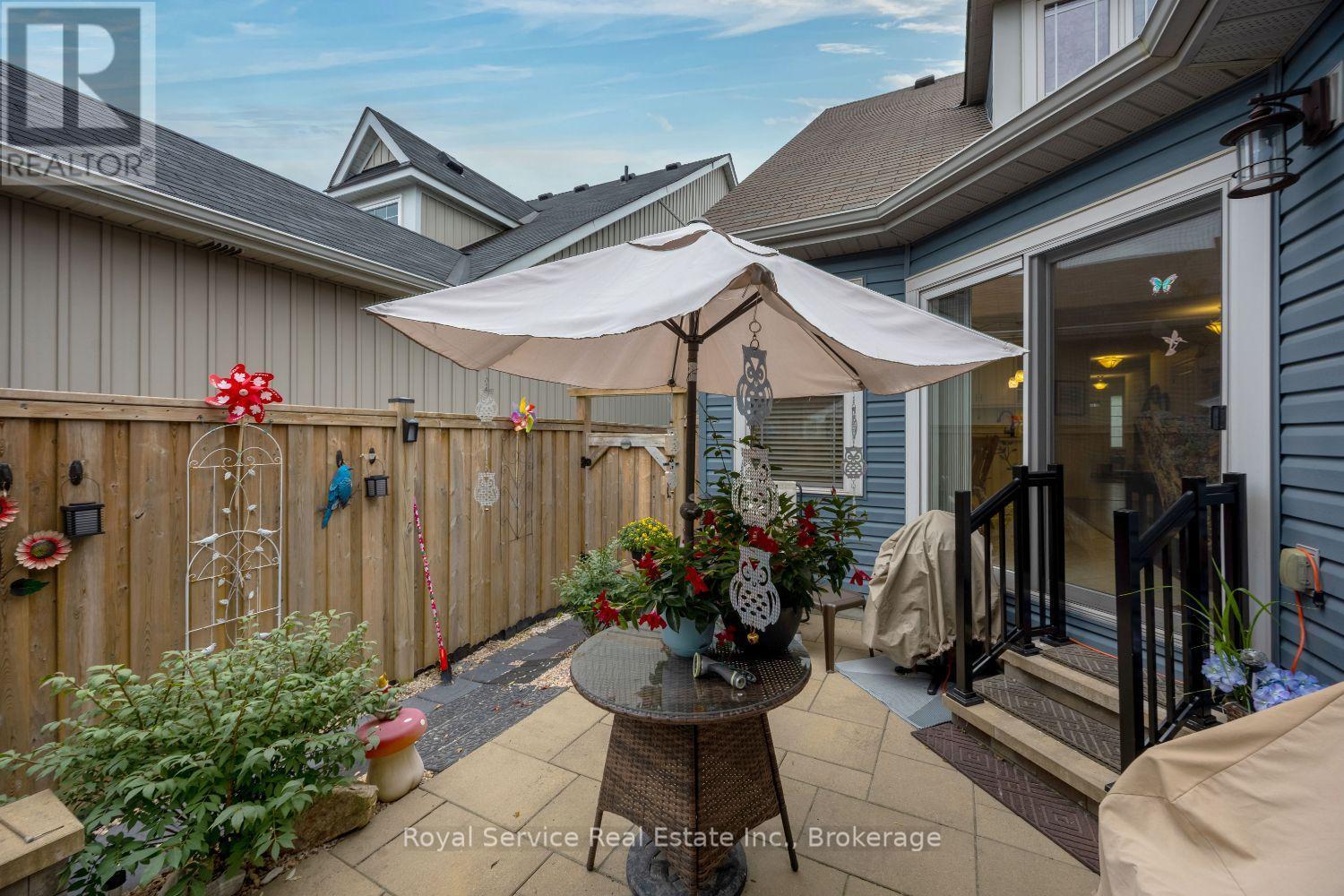 320 Strachan Street Property Photo 37