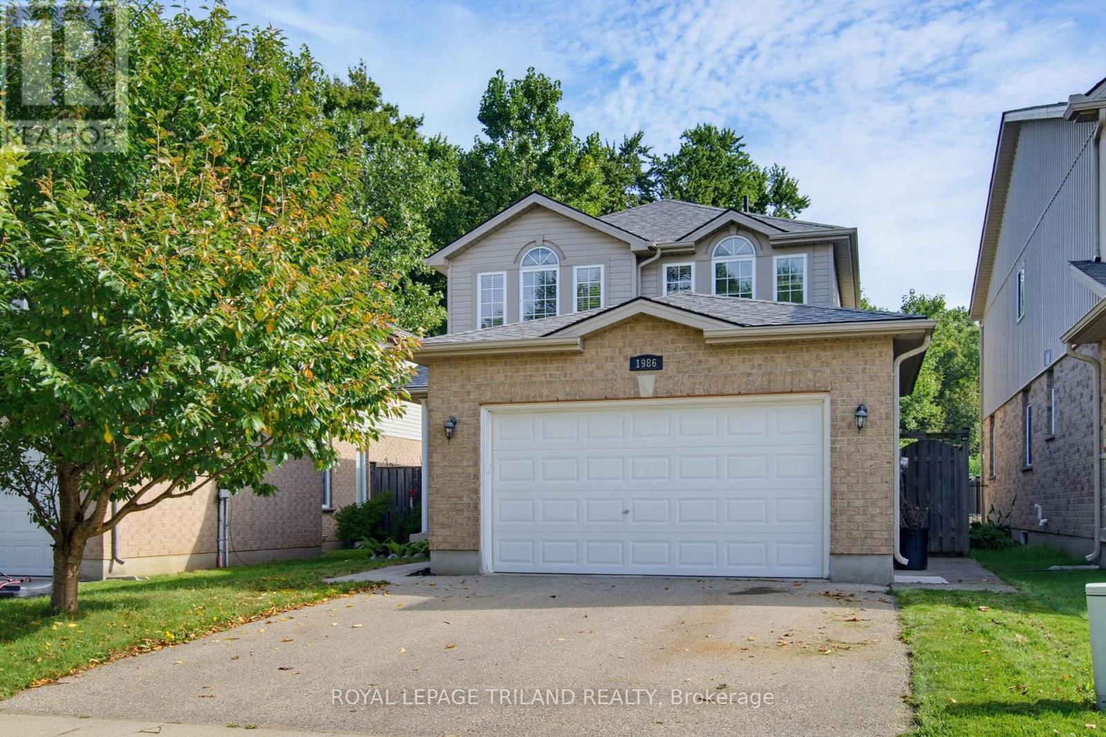 1986 DENVIEW AVENUE Property Photo 1