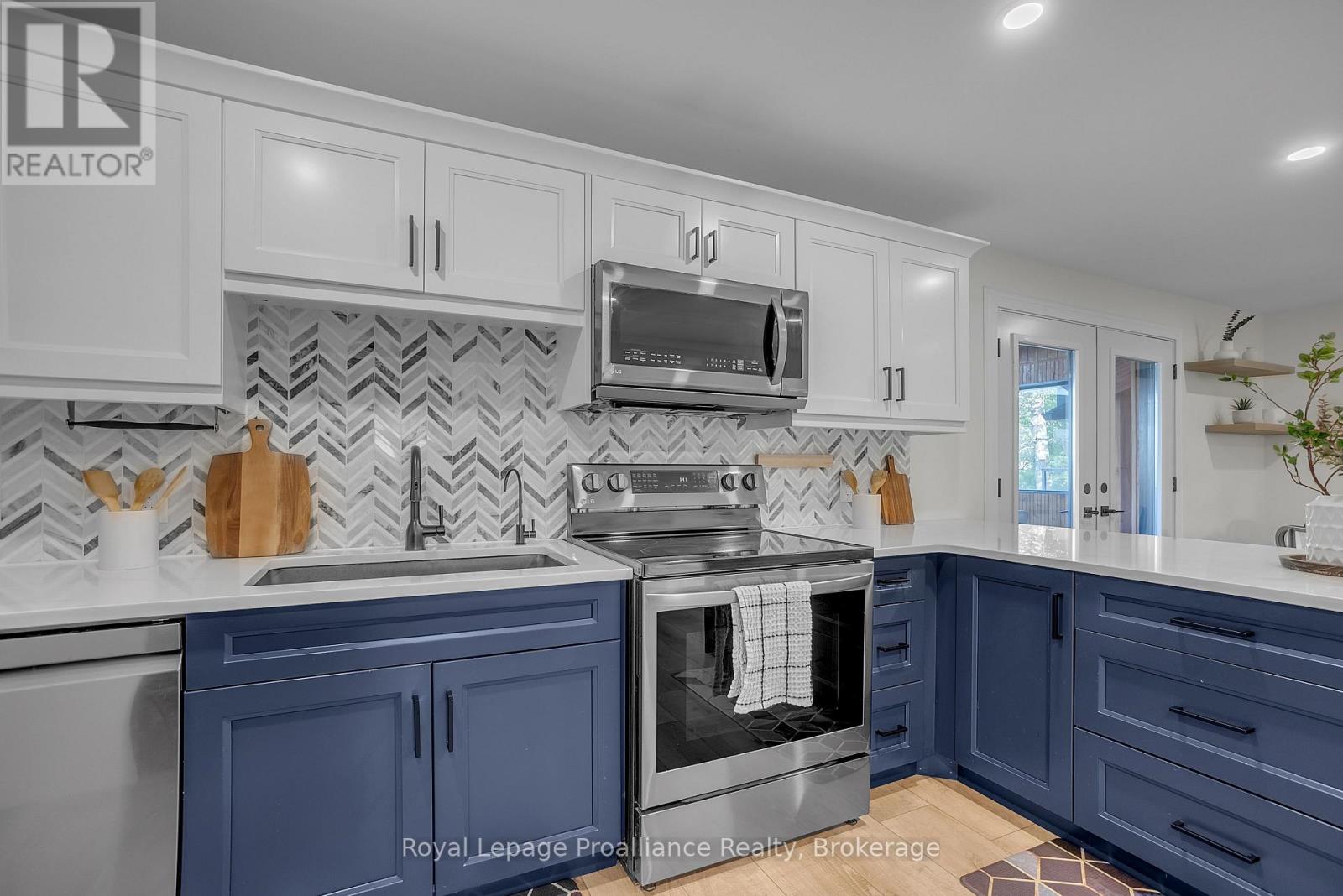 684 Gallivan Road Property Photo 18