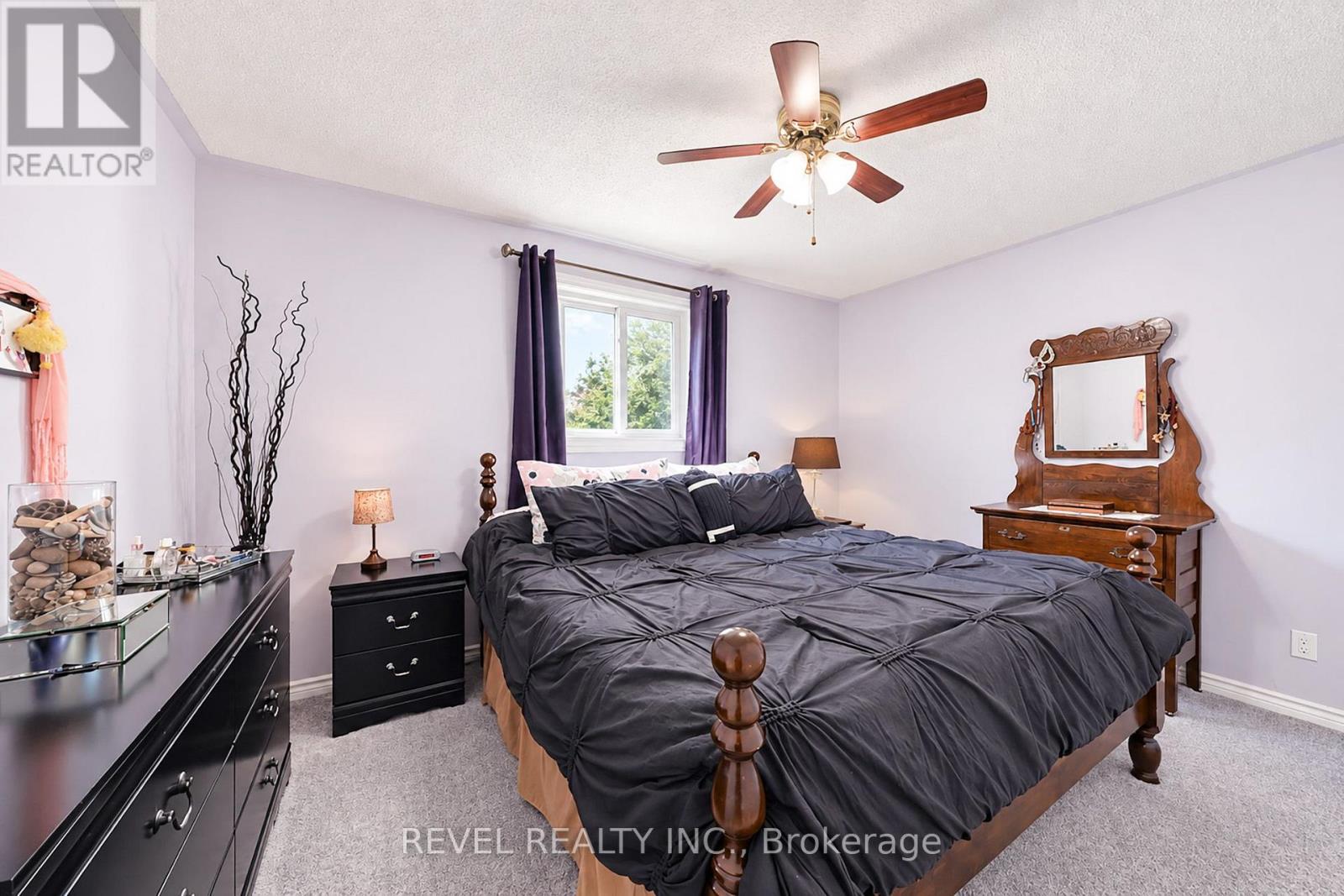 218 Mechanic Street W Property Photo 11