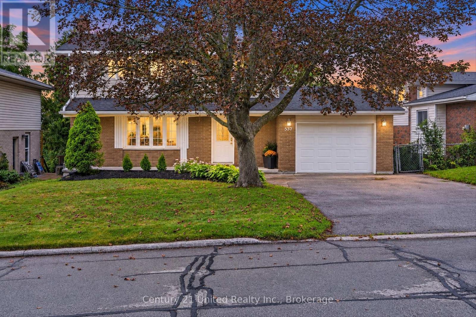 537 Montcalm Drive Property Photo 1