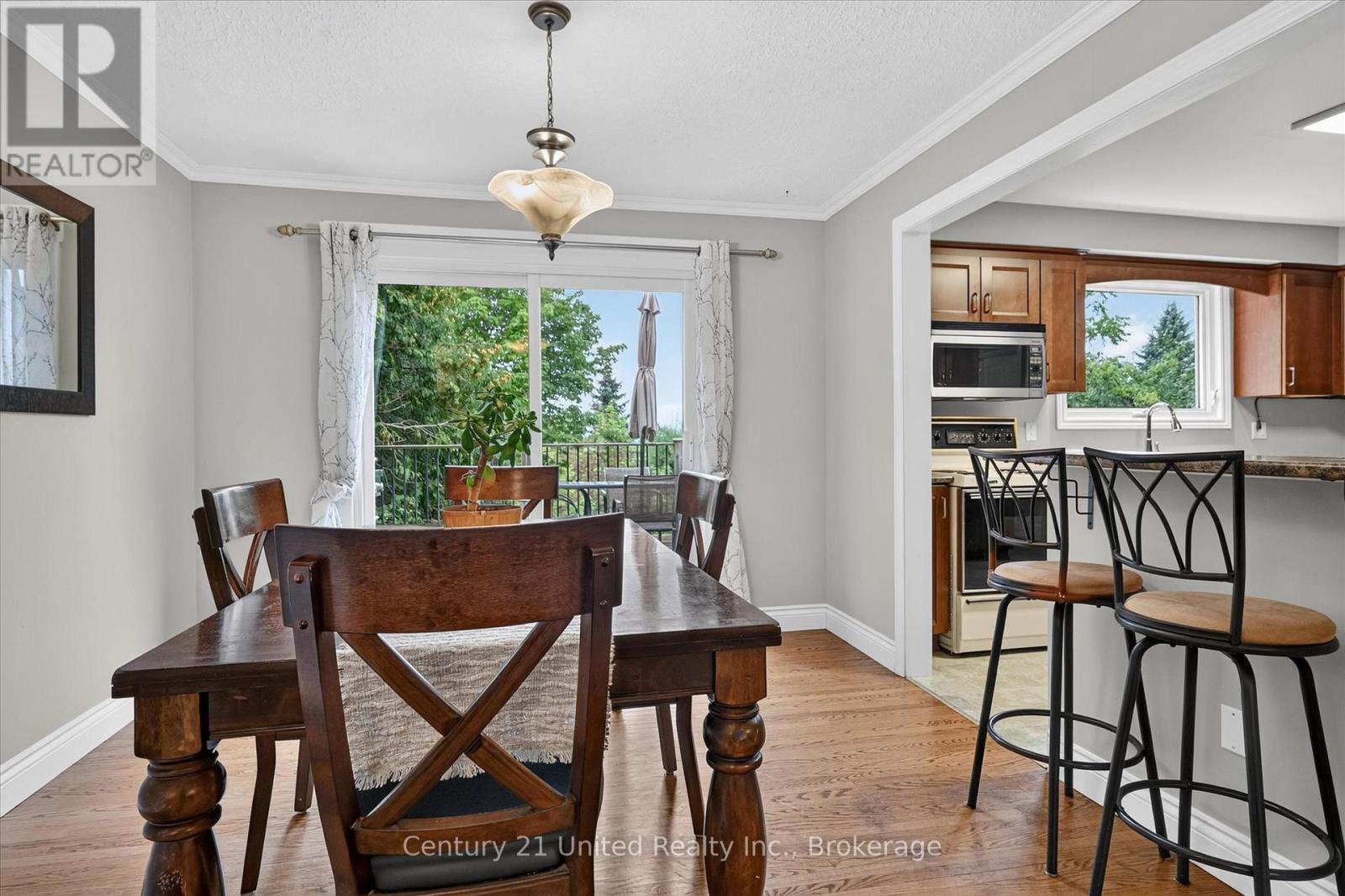 537 Montcalm Drive Property Photo 10