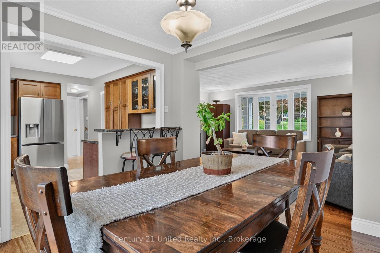 537 Montcalm Drive Property Photo 11