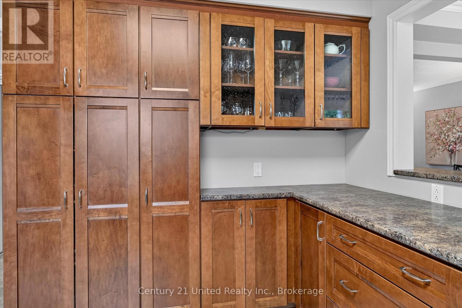 537 Montcalm Drive Property Photo 18