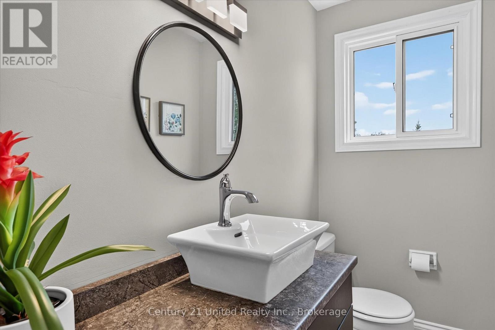537 Montcalm Drive Property Photo 20