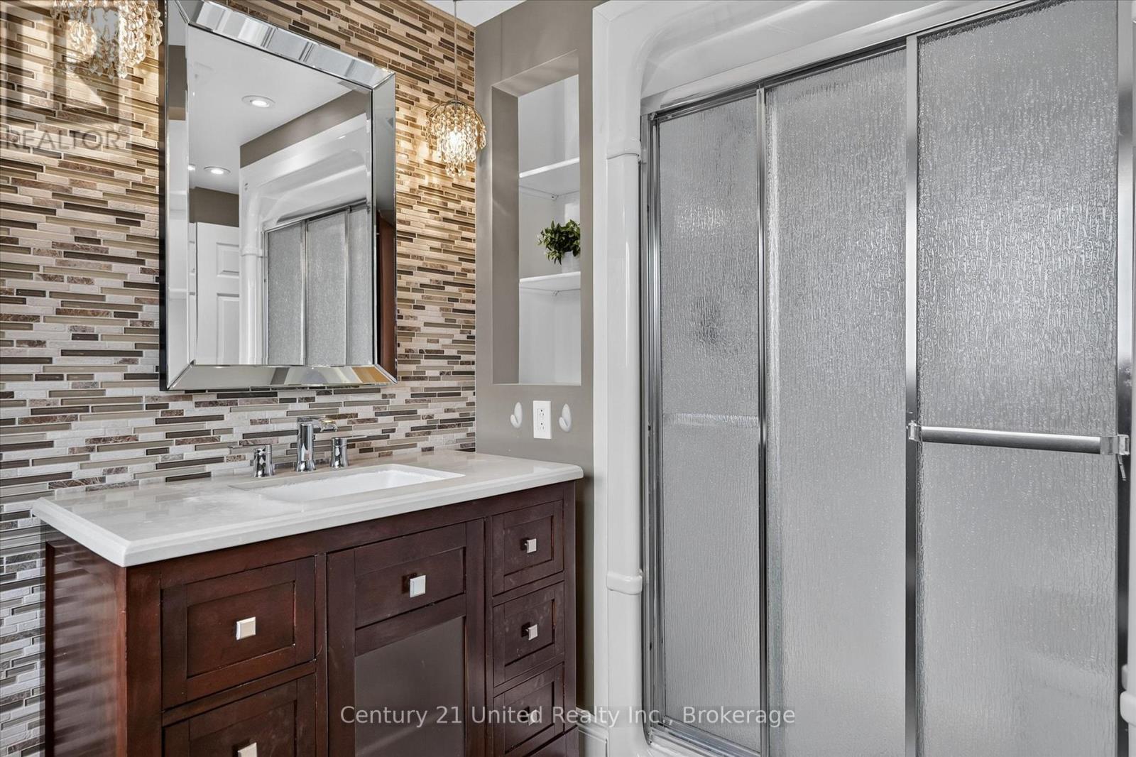 537 Montcalm Drive Property Photo 24
