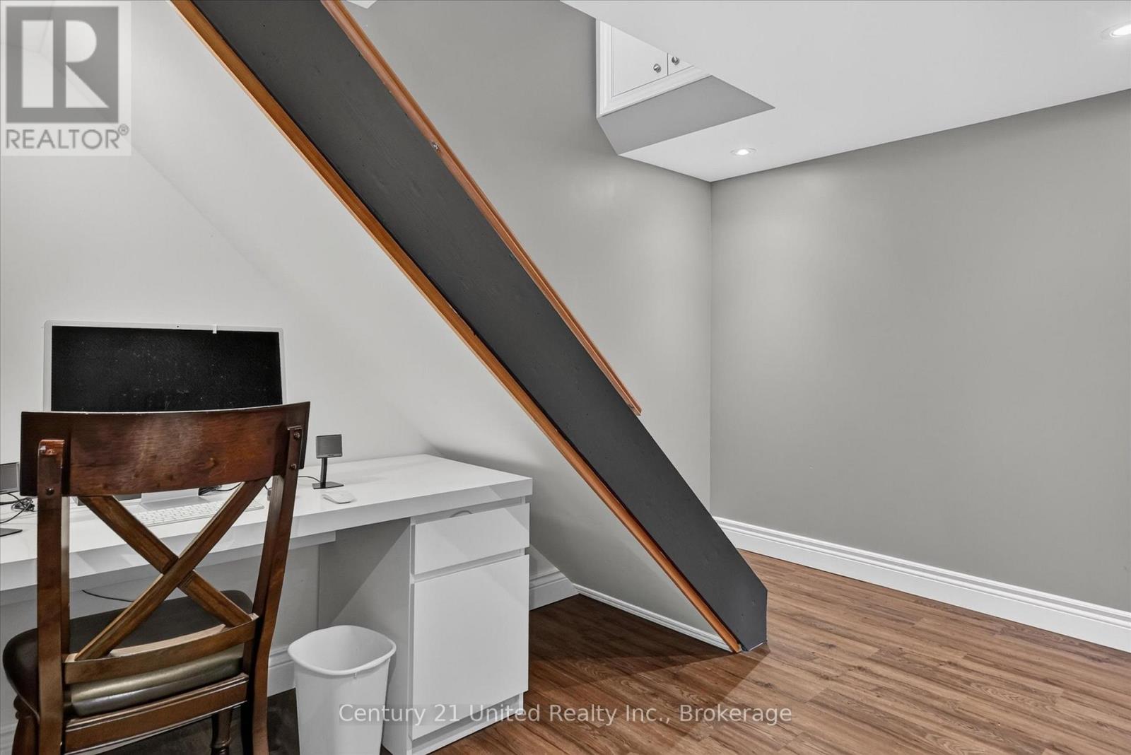 537 Montcalm Drive Property Photo 33