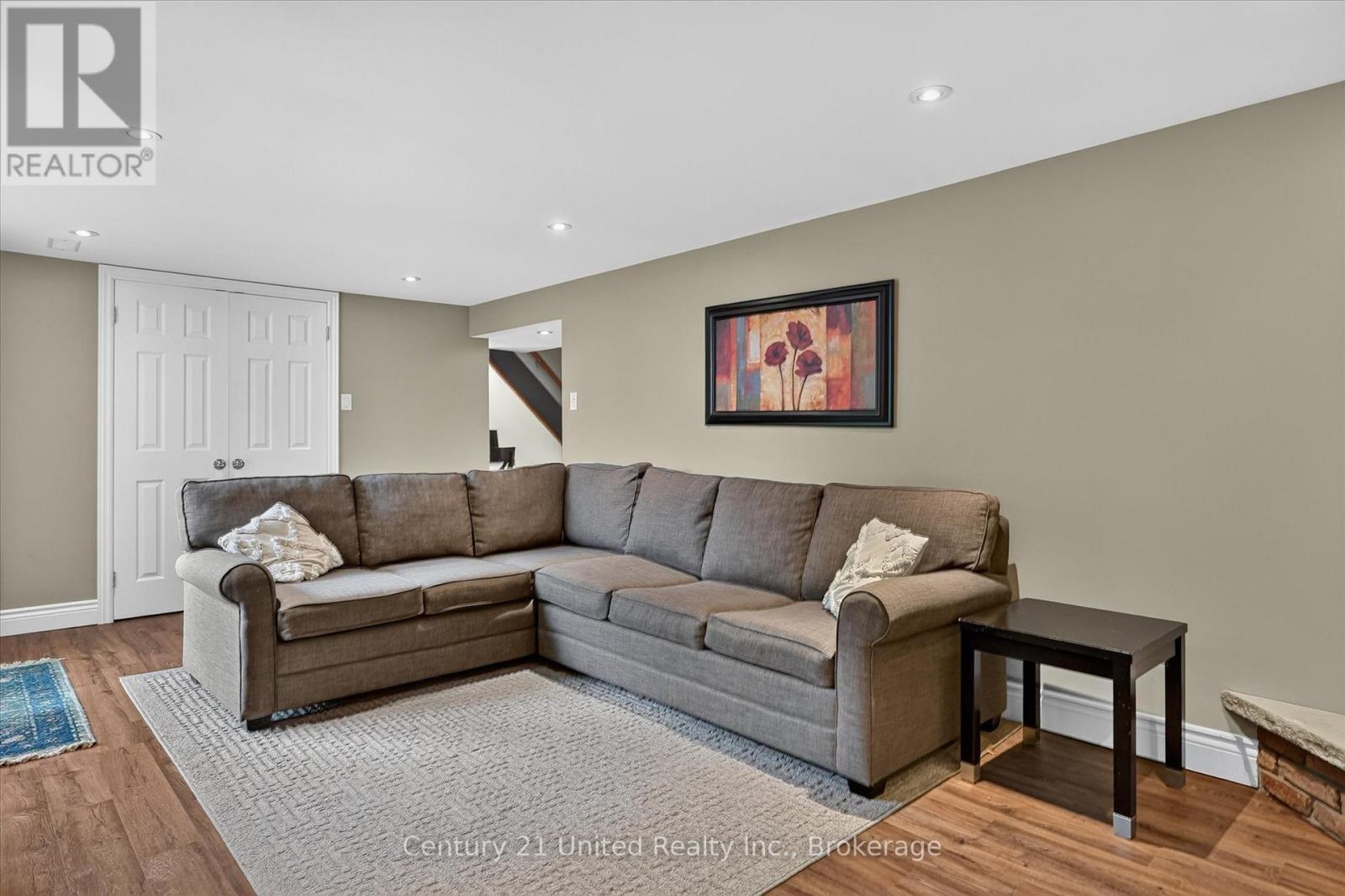 537 Montcalm Drive Property Photo 35
