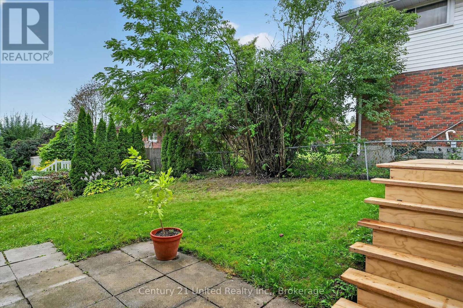 537 Montcalm Drive Property Photo 45